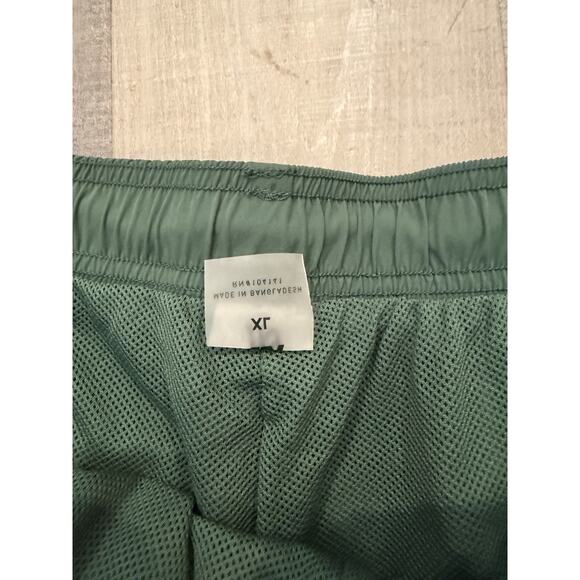 VRST Shorts Mens 2XL Dark Green Relaxed Fit Athletic Liner Running Lounge - Picture 3 of 6